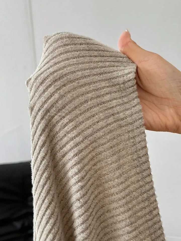 Elegant Solid Color Knitted Off-Shoulder Slim Asymmetrical Dress for Ladies Fashionable Casual Maxi Length A-Line Gown M260311