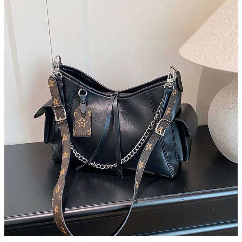 2026 New Urban Fashion Luxury Messenger Trendy Versatile Shoulder Designer Tote Daily Commuter Women's Bag XJ260311
