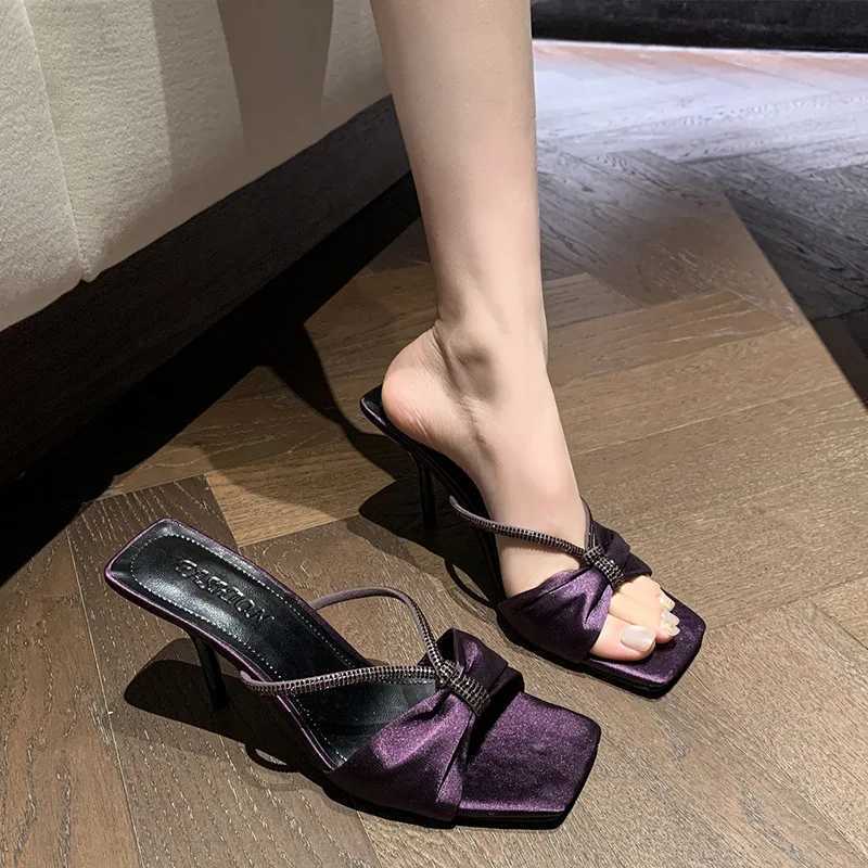 Silk sandals for women in the summer of 2025 butterfly condensation toe high heels for wearing outside cool K260311