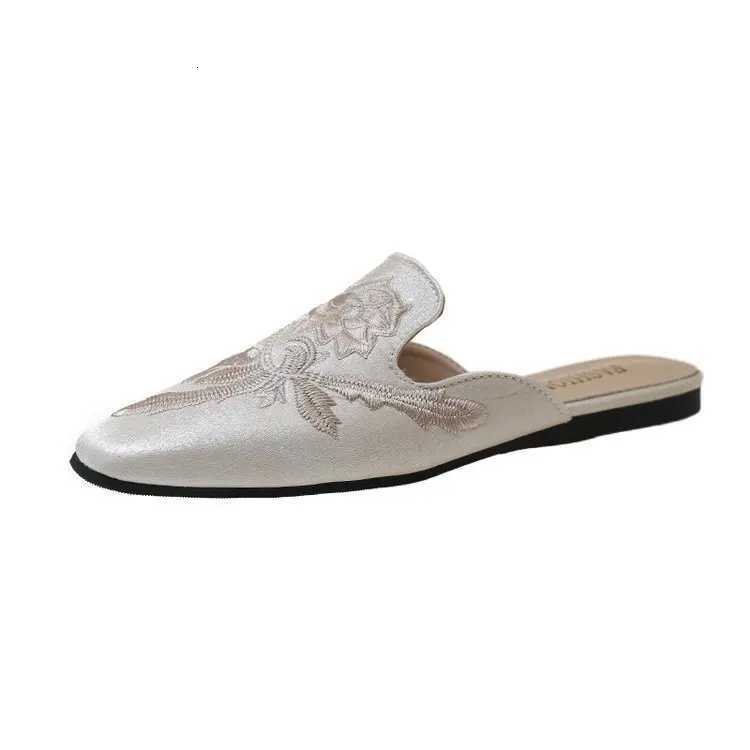 Womens mules summer footwear flats Chinese style floral patterns elegant sandals low-heeled designer styles K260311