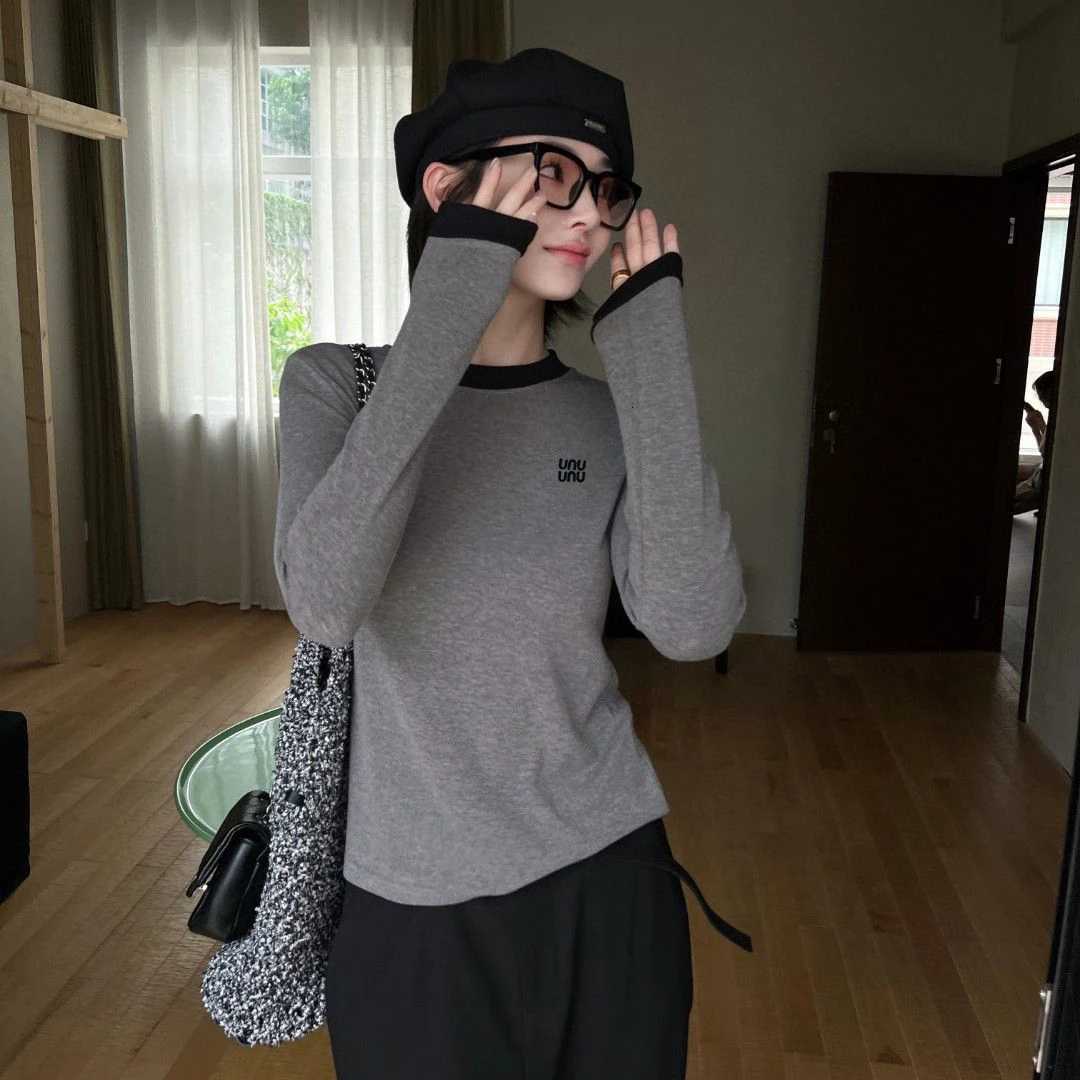 2025 Autumn/Winter New Womens Embroidered Contrast Round Neck Long Sleeve T-shirtT260311