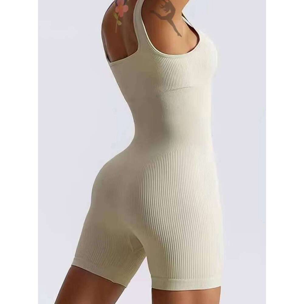 Women's sexy threaded yoga suit sleeveless high elasticity quick drying breathable jumpsuit shorts push up sportswear 26H0311