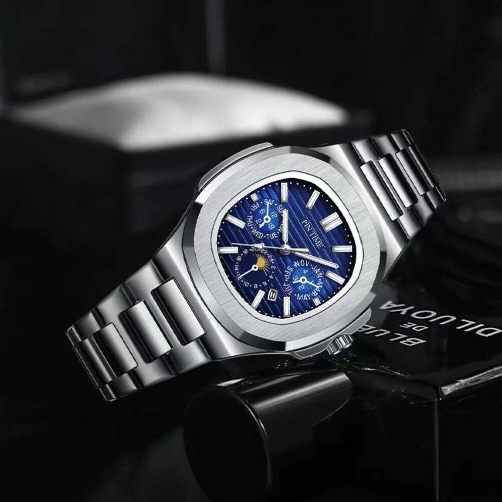 New Fashion Versatile Classic Parrot Series Night Light Waterproof Men's Quartz Watch