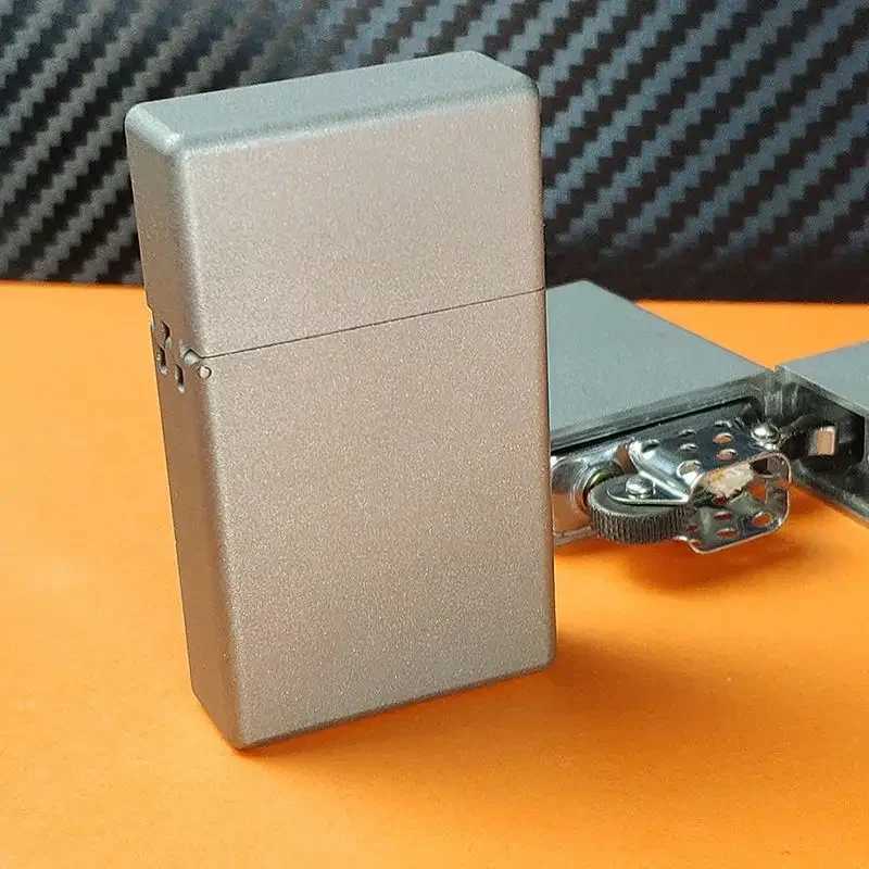 Titanium Alloy Heavy Armor Thickened Narrow Version Kerosene Lighter Windproof Personalized High-end Gift To Friendsds N2603111