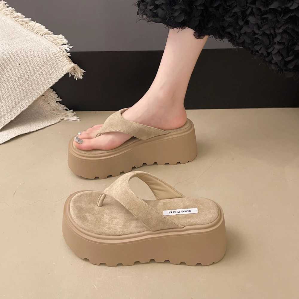 Wedge Outdoor Slippers Womens Summer Thick Bottom Flip Flops Outdoor High Waist Seaside Beach Leisure Flip Flops Suede K260311