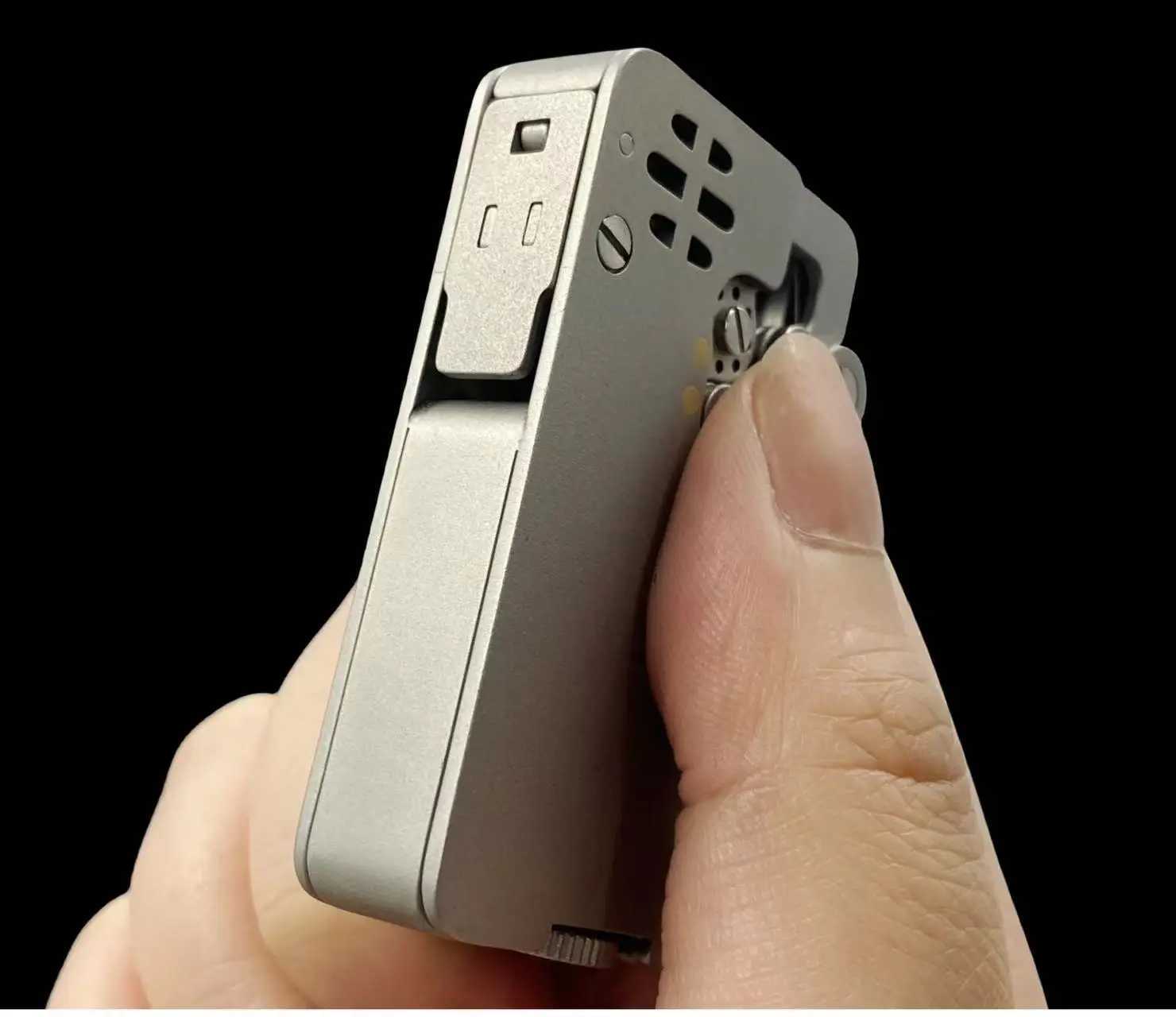 Stainless Steel Mechanical Fuel Oil Pocket Lighter Automatic Personalized Ejection Oil Cigarette Lighter N260311