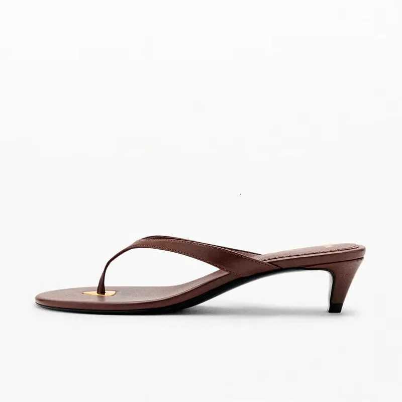 Summer Low Heel Flip Flops Women Concise Casual Beach Shoes High Heeled Sandals Brown Comfort Fashion Women K260311