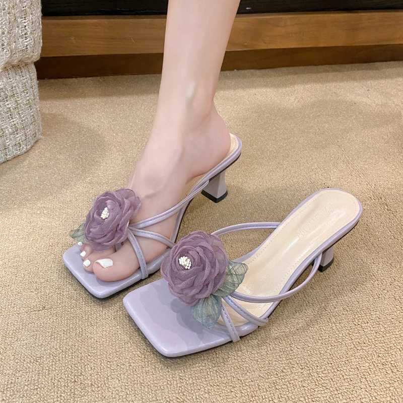 2025 Summer New Soft Leather Square Head Flat Sandals Heel Womens Sandals Slip-On Rubber Outsole Versatile Toe Post K260311