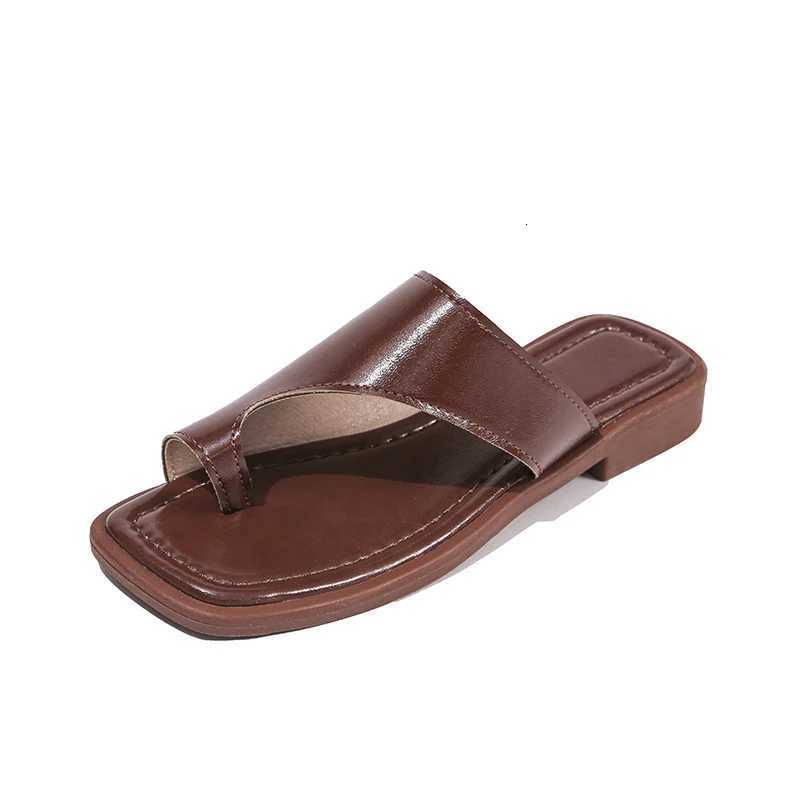 2026 New Summer Flip Flop Concise Clip Toe Women Flats Shoes Outdoor Beach Vacation Ladies Slides K260311