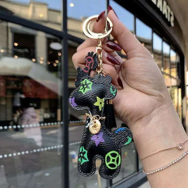 Designer Luxury Monogram Giraffe Keychain Brown Leather Tassel Bag Charm Car Key Pendant Daily Accessory for Gifting