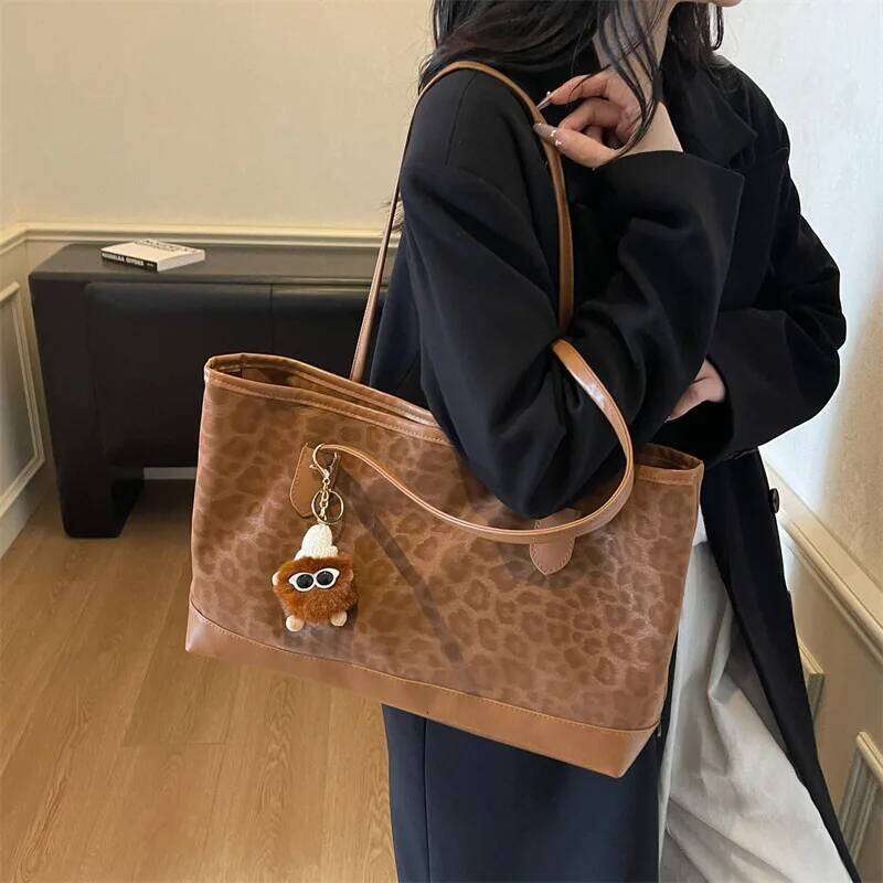 Autumn Vintage Leopard Print Shoulder Bags for Women Versatile Ladies Large Capacity Tote Bag Portable Female Suede Handbags XJ260311