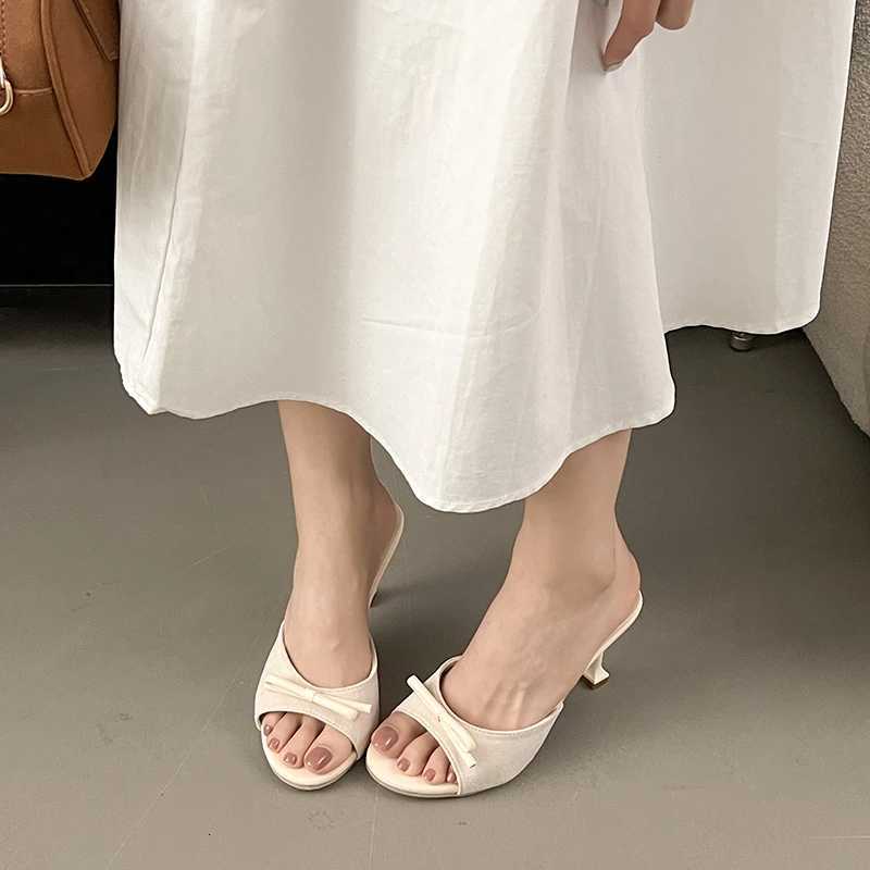 2025 Summer New Sandals Womens Fashion Round Head Open Toe Butterfly Knot Anti-slip Wear-resistant High-heeled K260311