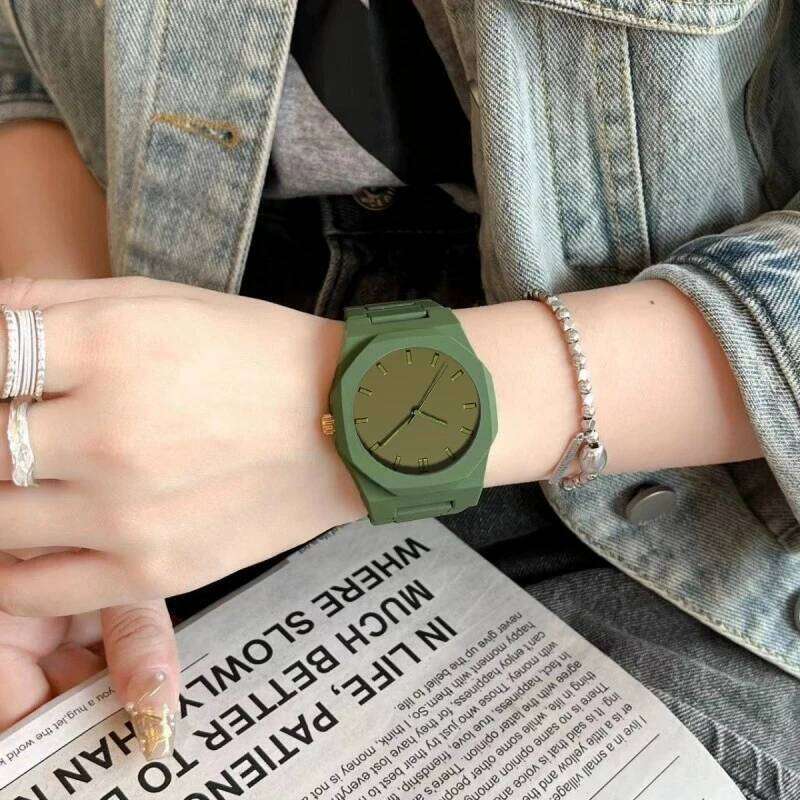 "Essential Wristwatches for Urban Elites | Octagonal Design Casual Quartz Watch Men's and Women's Business Wristwatch"