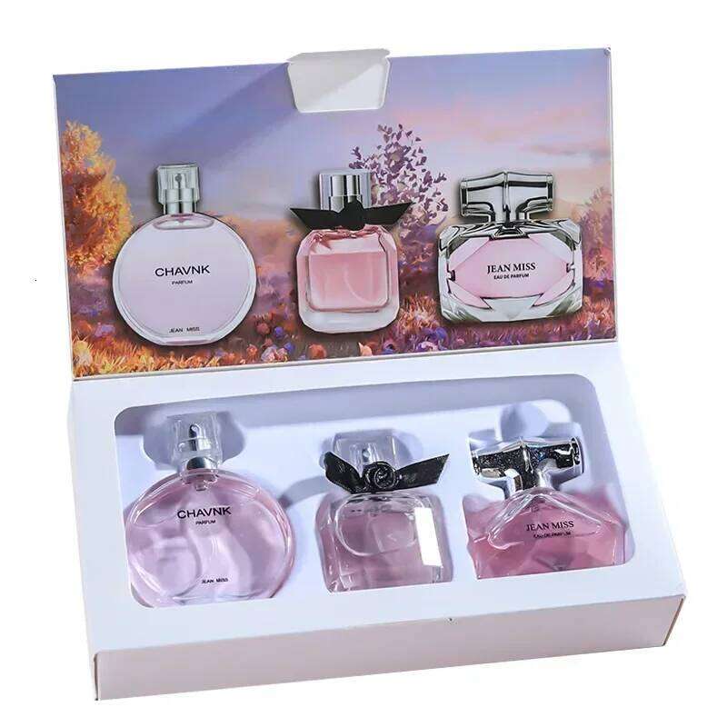 90ML30mlx3PCS Eau De Parfum Gift Box Feminino Spray Fresh Light Scent Floral Fruity Chypre Notes LongLasting Women Perfume Set Z260311