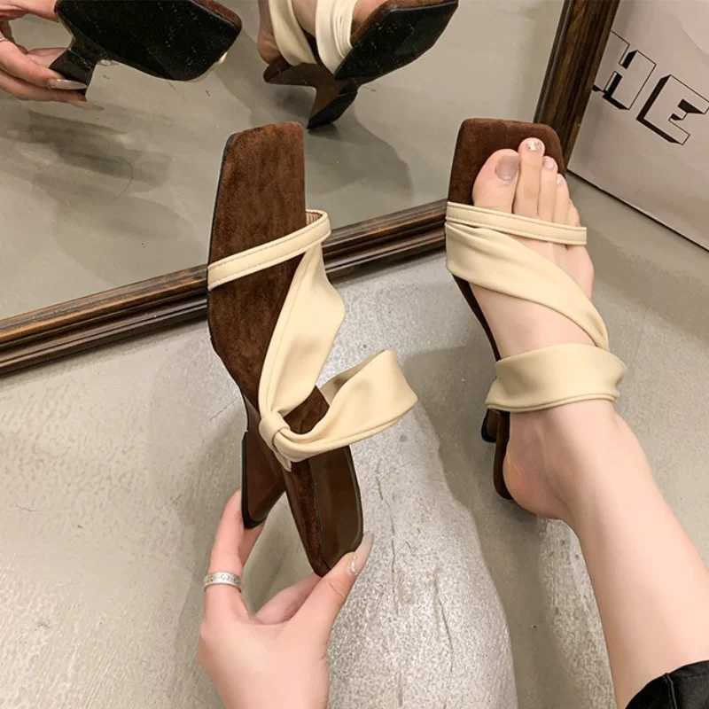 2025 New Fashion Square Head Open Toe Summer Elegant Bow Designer Opposite Heel Dress Party Zapatillas Mujer K260311