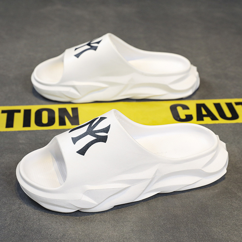 2026 Men's Slippers For Teenagers, Summer Outdoor Sports Indoor Non-slip Sandals, Men's Beach Vietnam Luxury Shoes One-word Slippers, White