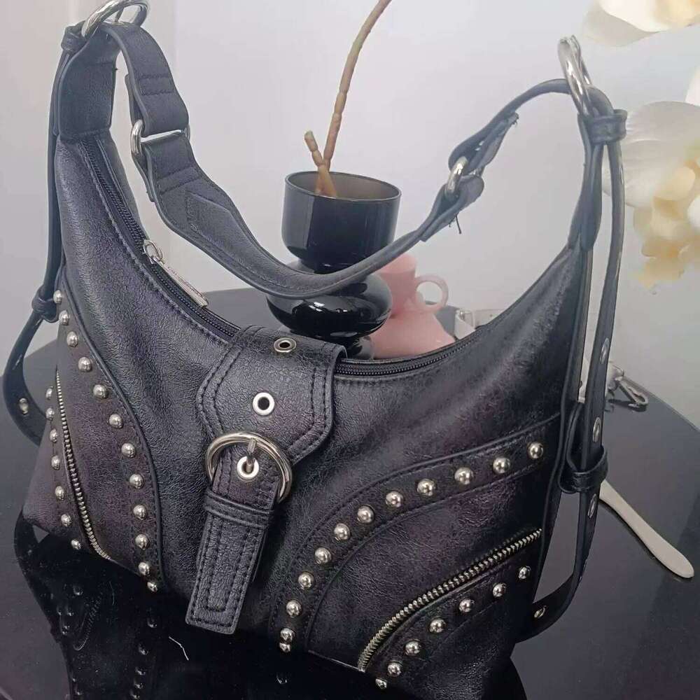 Fashion Y2k New Hot Girl Premium Retro Motorcycle Ladies Punk Rivet Armpit Shoulder Bag XJ260311