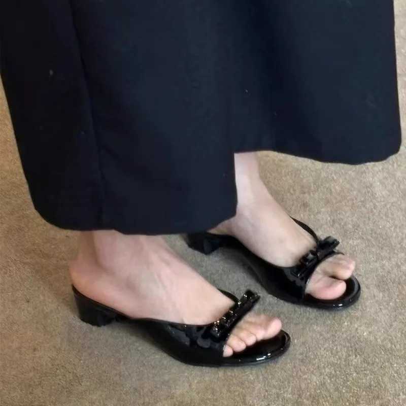 Womens Summer Patent Leather Butterfly-knot Slippers Street Style Square Toe Dress Shoes Outdoor Ladies Thick Heel Slides K260311