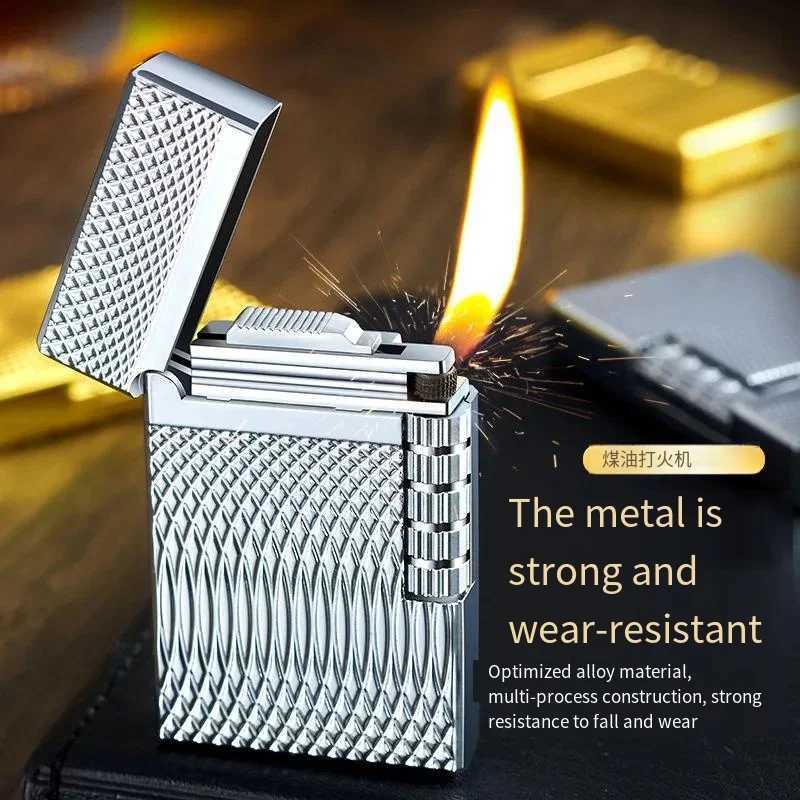 Brass Open Flame Butane Gas Lighter Brass Flip Side Slip Retro Classic Steel Loud Sound Pattern Mens Gift High-end New N260311