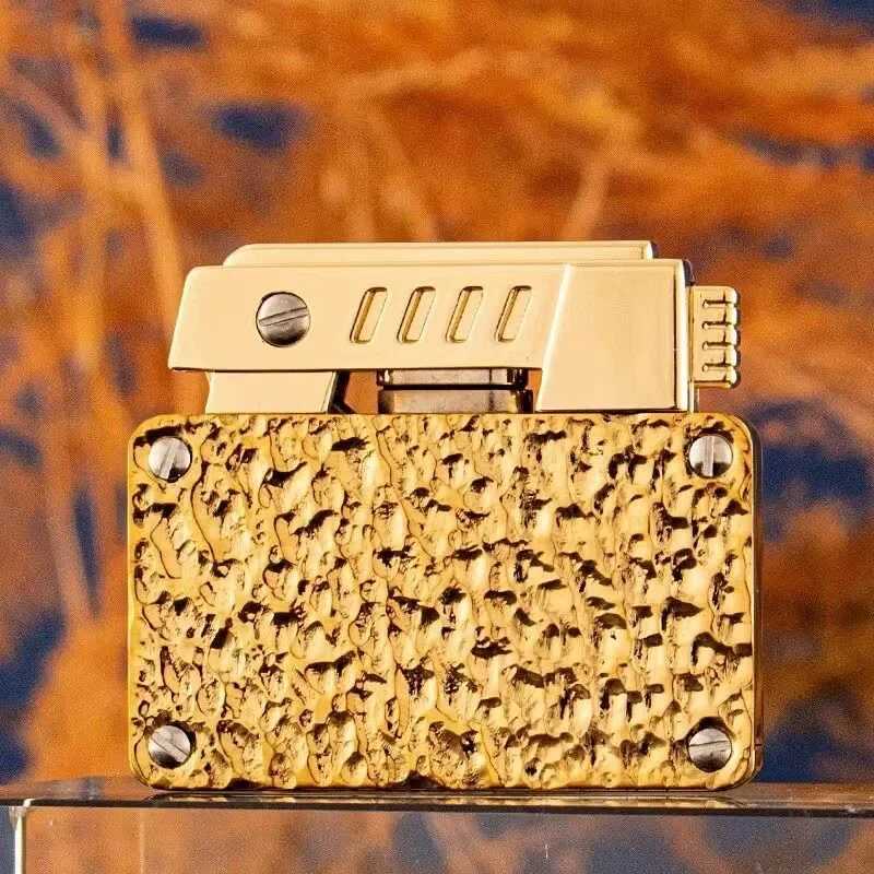 Retro Kerosene Lighter One-click Ejection Ignition Creative Engraved Double-sided Sugar Grass Personalized Gift for Men N260311