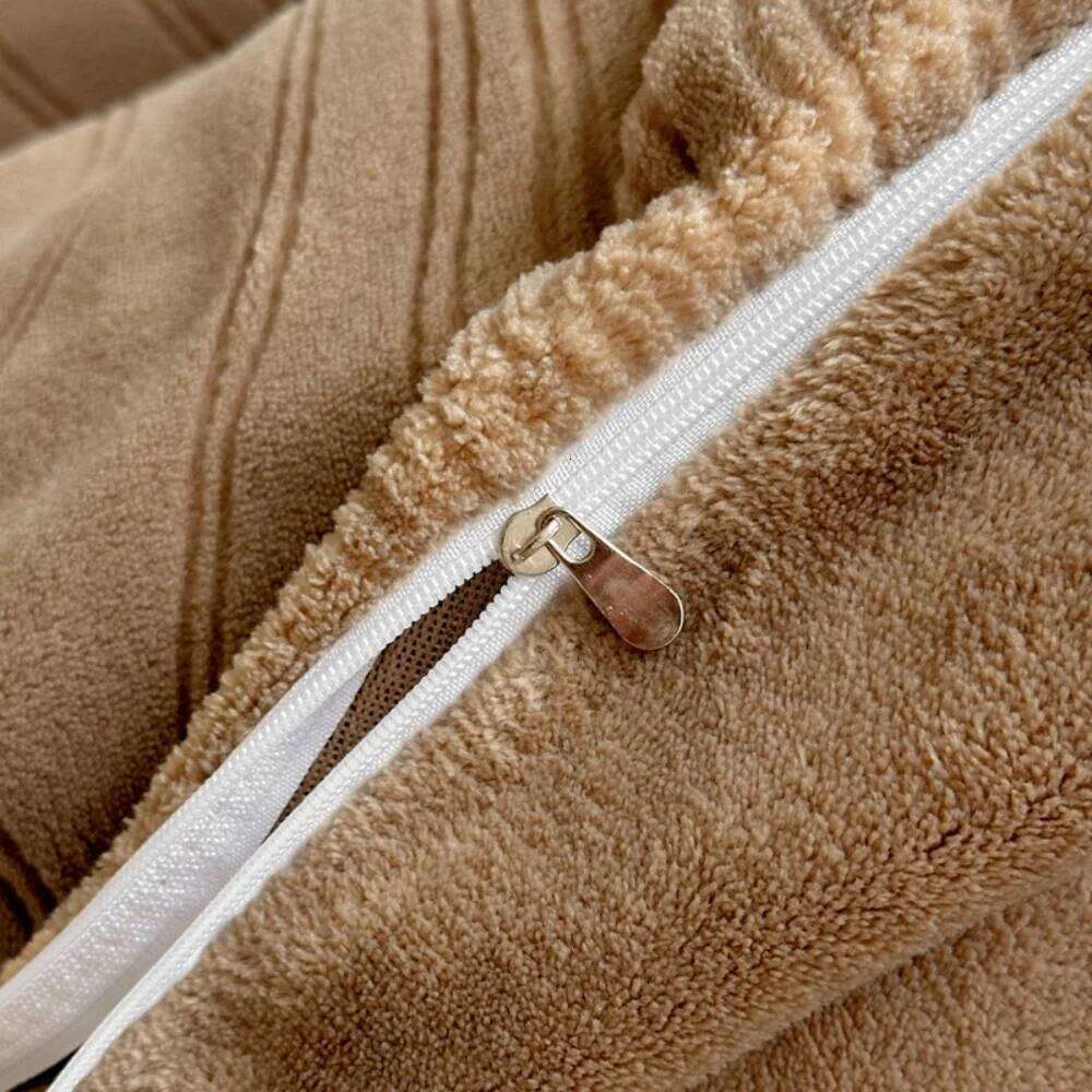 Solid Color Light Carved Milk Velvet Bedding Thicken Winter Comforter Duvet Cover Bed Sheet Pillowcase Four-Piece Set H260311