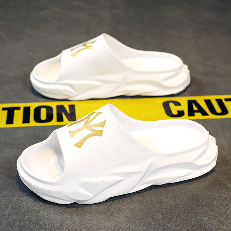 2026 Men's Slippers For Teenagers, Summer Outdoor Sports Indoor Non-slip Sandals, Men's Beach Vietnam Luxury Shoes One-word Slippers, White