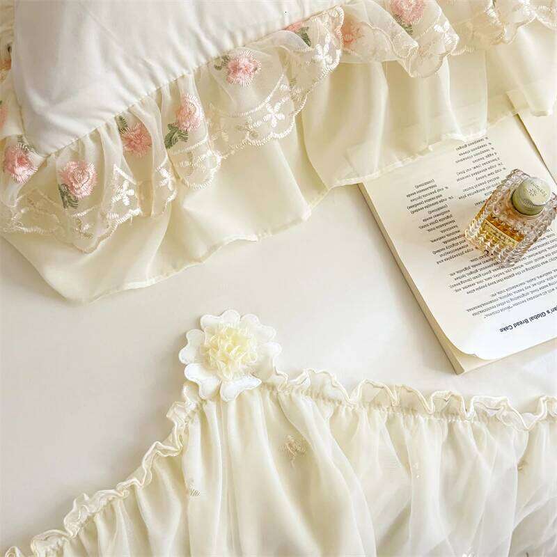 3pcs Korean style Duvet 1*Duvet Cover + 2*Pillowcase, Without Core, Lace embroidery Bedding Set H260311