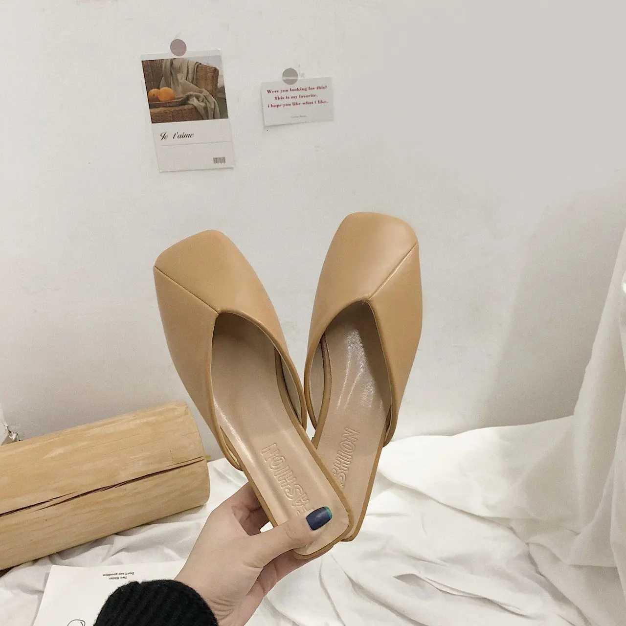 Half drag women 2025 new simple square toe grandma shoes casual coarse heel low heel slippers K260311