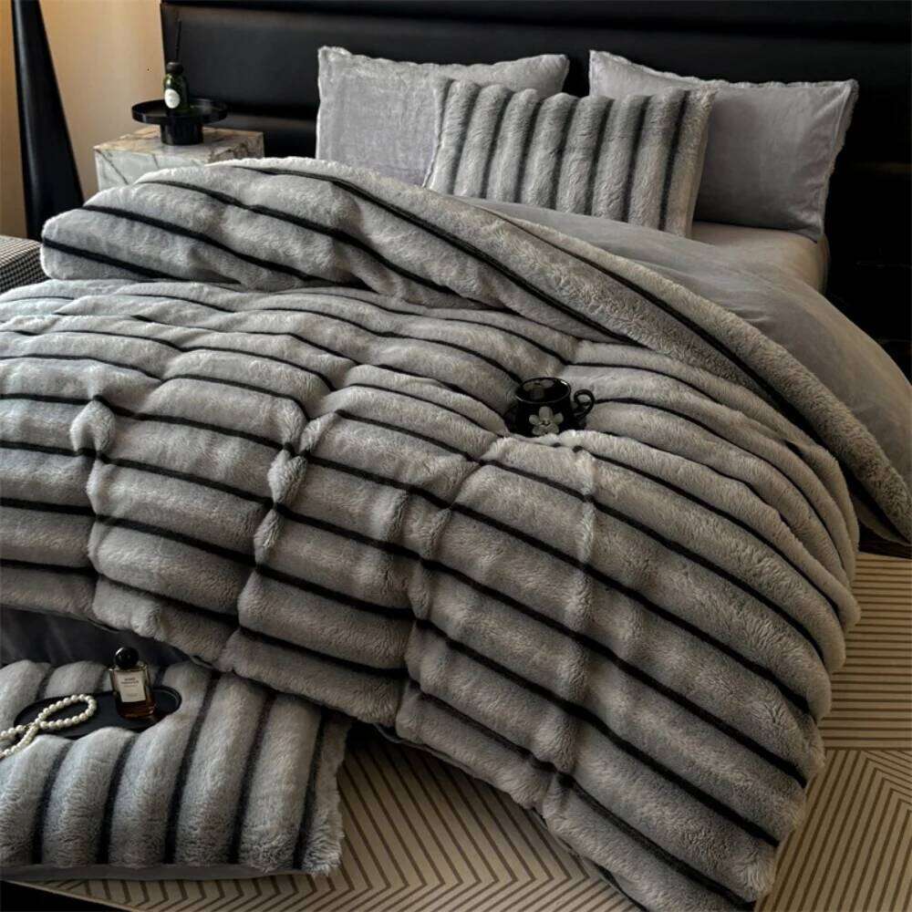 Stripe Bubble Jacquard Rabbit Plush Bedding Soft Quilt Cover Pillowcase Bed Sheet Thicken Winter Coral Fleece Four-Piece Set H260311