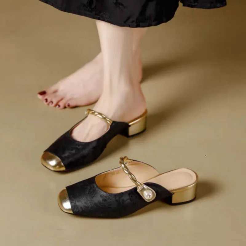 Spring and Autumn New Square Toe Womens Thick Heel Fashionable Womens Elegant Low Heel Slip-On Sandals K260311