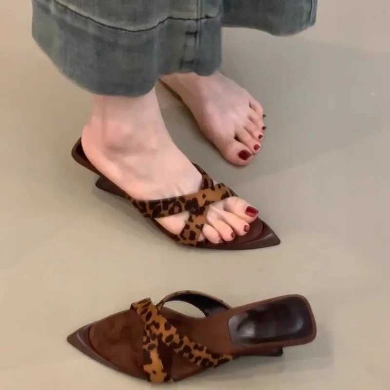 Summer Fashion French High Heels Outside Wear New Pointed Toe Shallow Mouth Open Toe Temperament Special Heel Sandals K260311