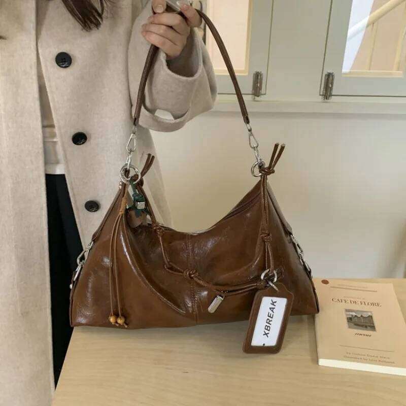 Lavish One Shoulder Versatile Crossbody Retro Work Travel Stylish Female Bag Suitable For A Business Trip XJ260311