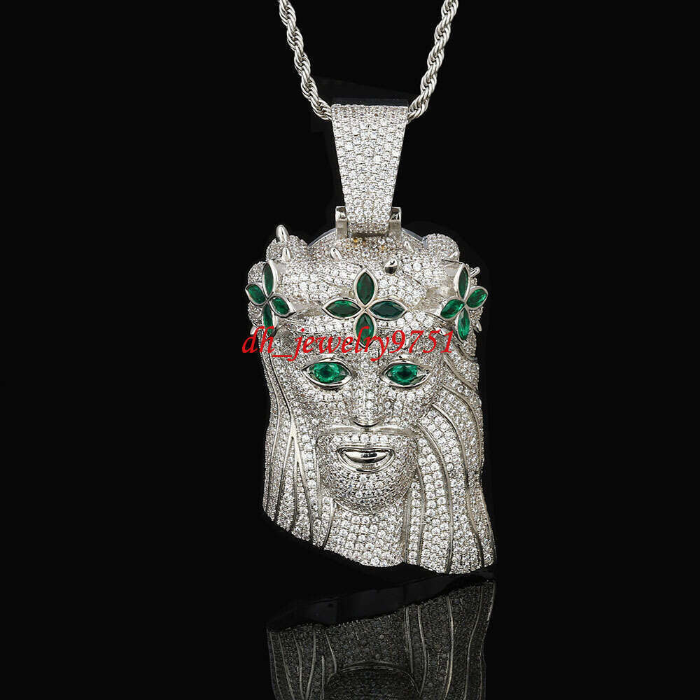 2026 Moissanite Factory Iced Out Jewelry Gold Sliver Style Plated Diamonds Hip Hop Letter Pendant Men Women