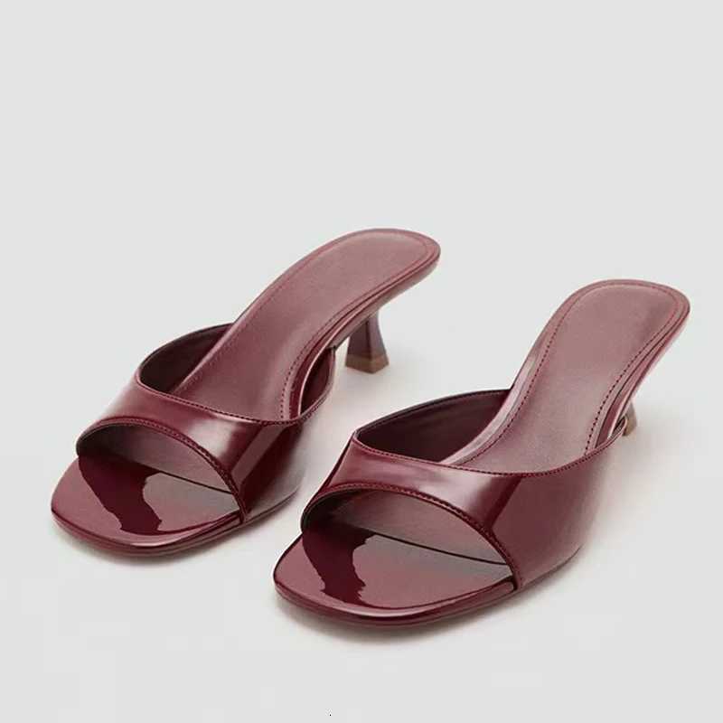 Liyke Brown Leather Designer Slides Women Beach Party Shoes Low Thin Heels Slippers Summer Square Toe Gladiator Sandals K260311