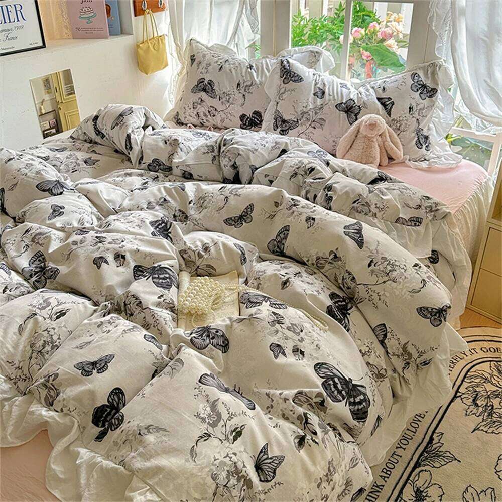 Butterfly Duvet Soft Comforter Cover with Pillowcase Bed Skirt Style Four Piece Sets Student Decoration Bedding Set H260311