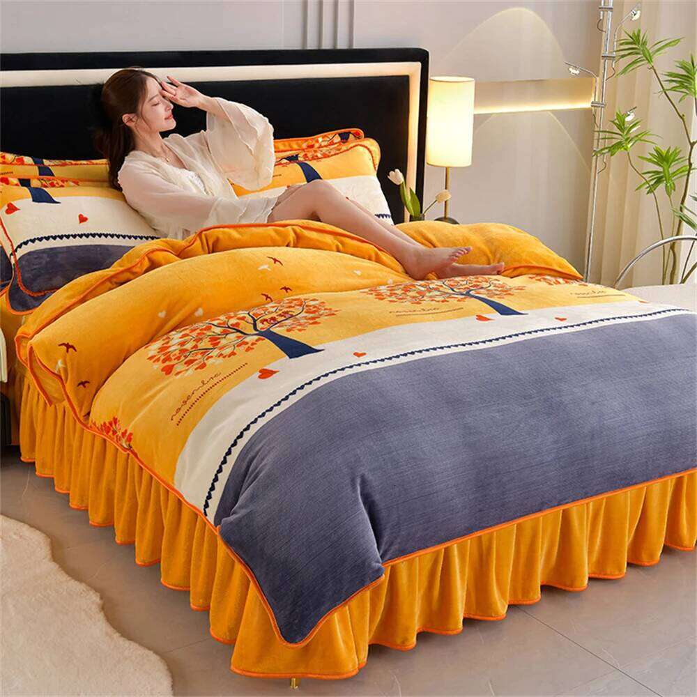 Light Milk Four-Piece Set Winter Thickened Quilt Warm Fleece Anti-static Duvet Cover Bed Sheet Bedding Sets H260311