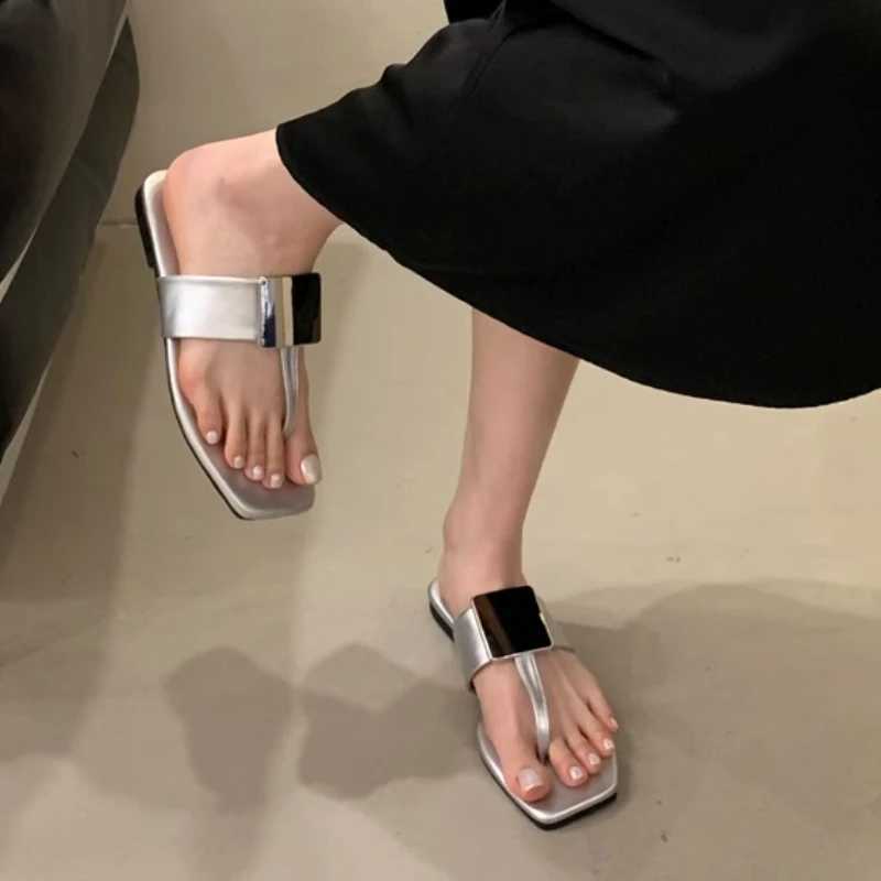 2025 Summer New Women Slipper Fashion Square Heel Outdoor Slides Shoes Ladies Casual Flip Flops Sand K260311