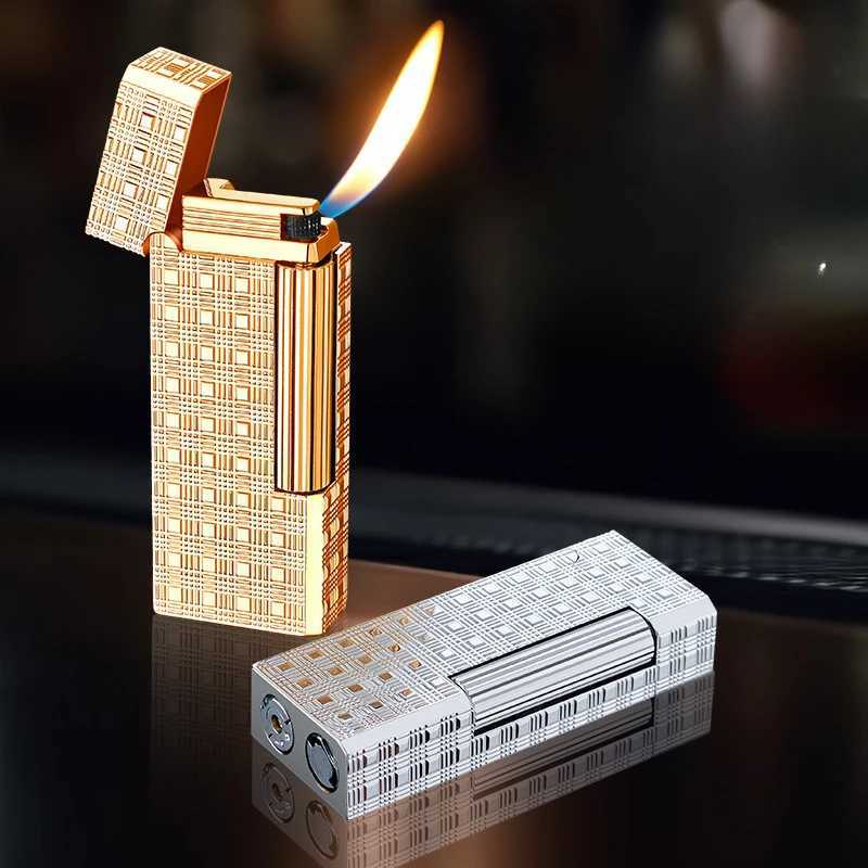 Classic Grinding Wheel Lighter with Exquisite Carving Technology Retro Mini Open Flame Inflatable Lighter Business Mens Gift N260311