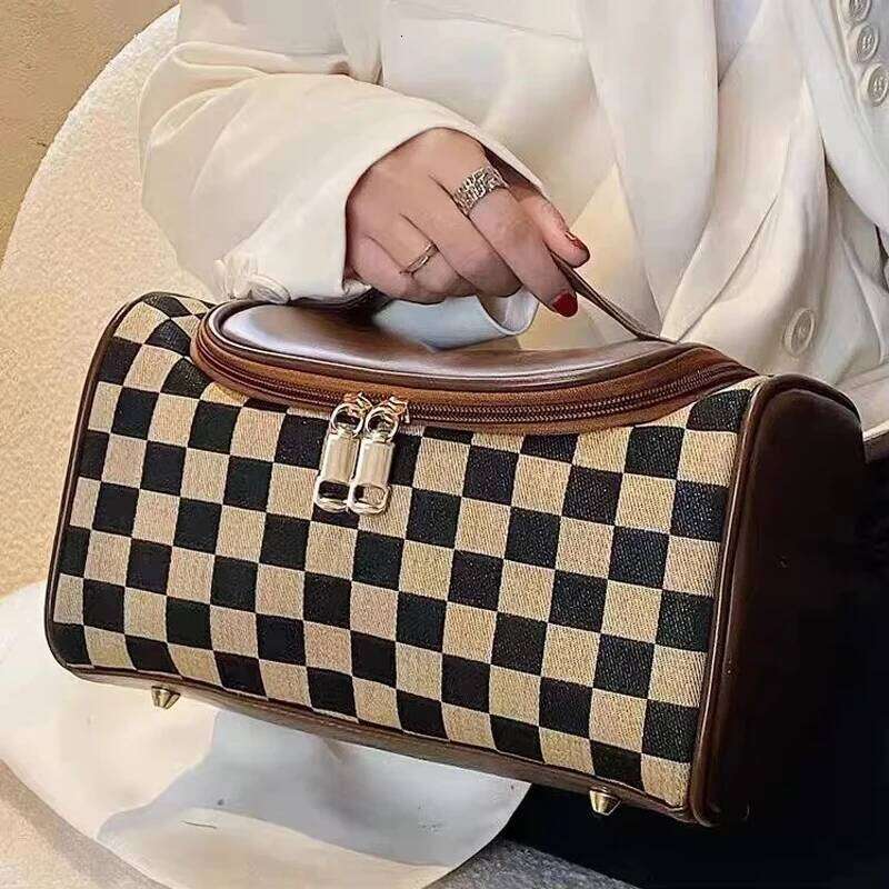 Storage Cosmetic Bag PU & Plaid Waterproof High Quality Large-capacity Portable For domestic use living room bedroom kitchen Toiletry Organizer Durabl