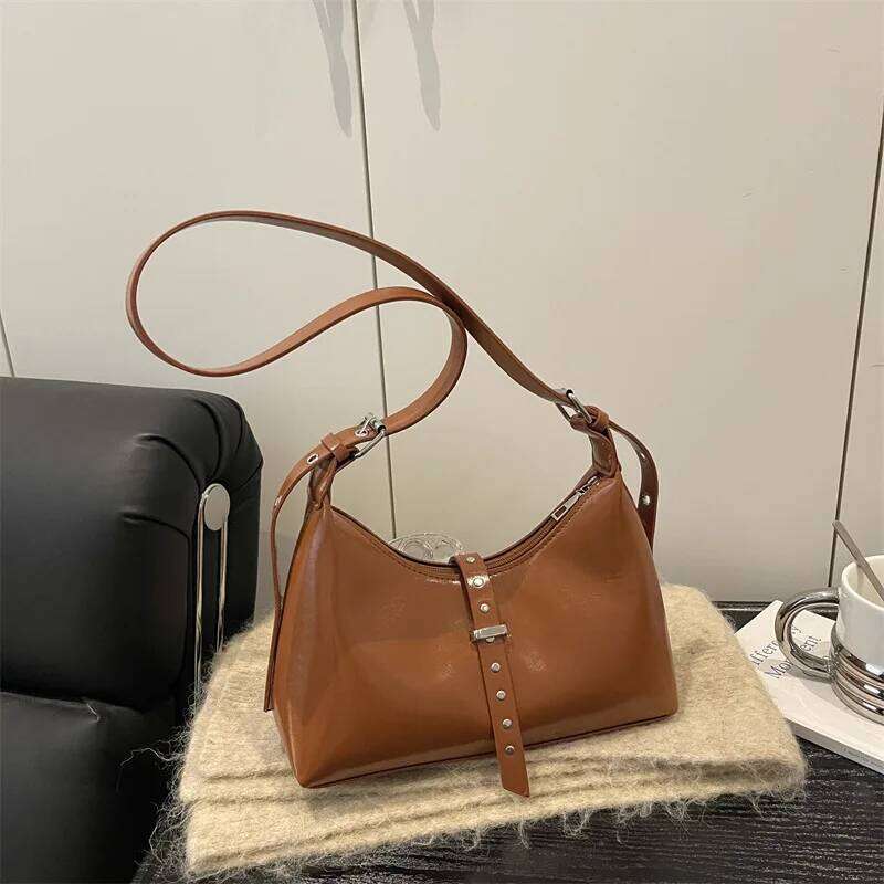 Autumn Vintage PU Hobos Shoulder Bags for Women Versatile Belt Design Ladies Crossbody Bag Simple Solid Color Female Handbags XJ260311