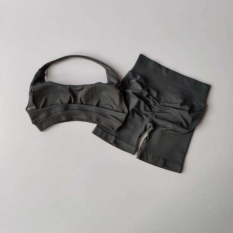 Sexy Halter Neck Beautiful High Waist Peach Sports Bras Shorts Suit Pilates Gathering Yoga Vest Training Fitness Bra Sets 26H0310