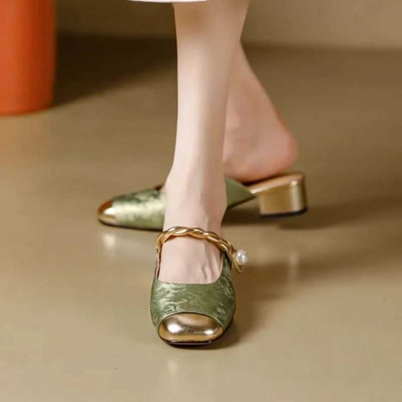 Spring and Autumn New Square Toe Womens Thick Heel Fashionable Womens Elegant Low Heel Slip-On Sandals K260311