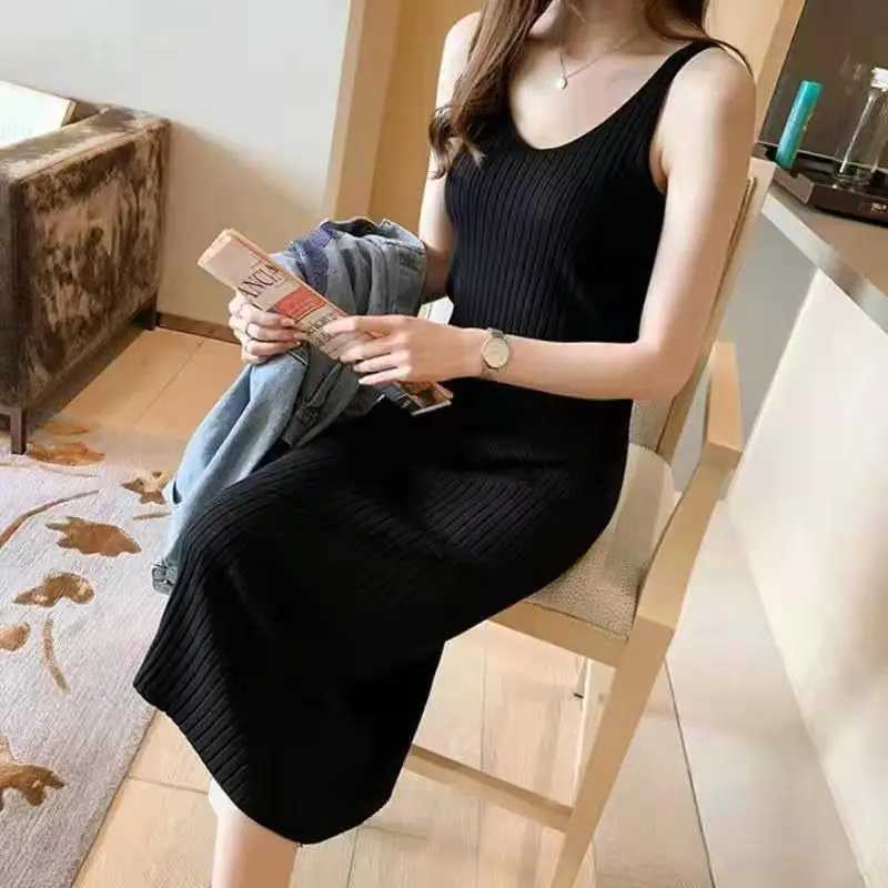 Simple Versatile Solid V-neck Casual Sleeveless Mid Length Camisole Dress Spring Autumn Elegant Casual Womens Knitted Dress New M260311