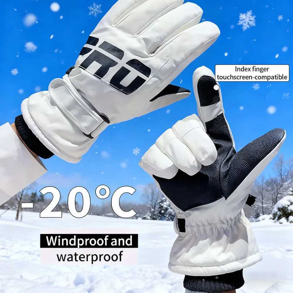 Winter Cycling Non Slip Touch Ski Glovesand Clip Snowboard Accessories Waterproof Pocket Warm Mens and Womens Thermal Gloves M260311
