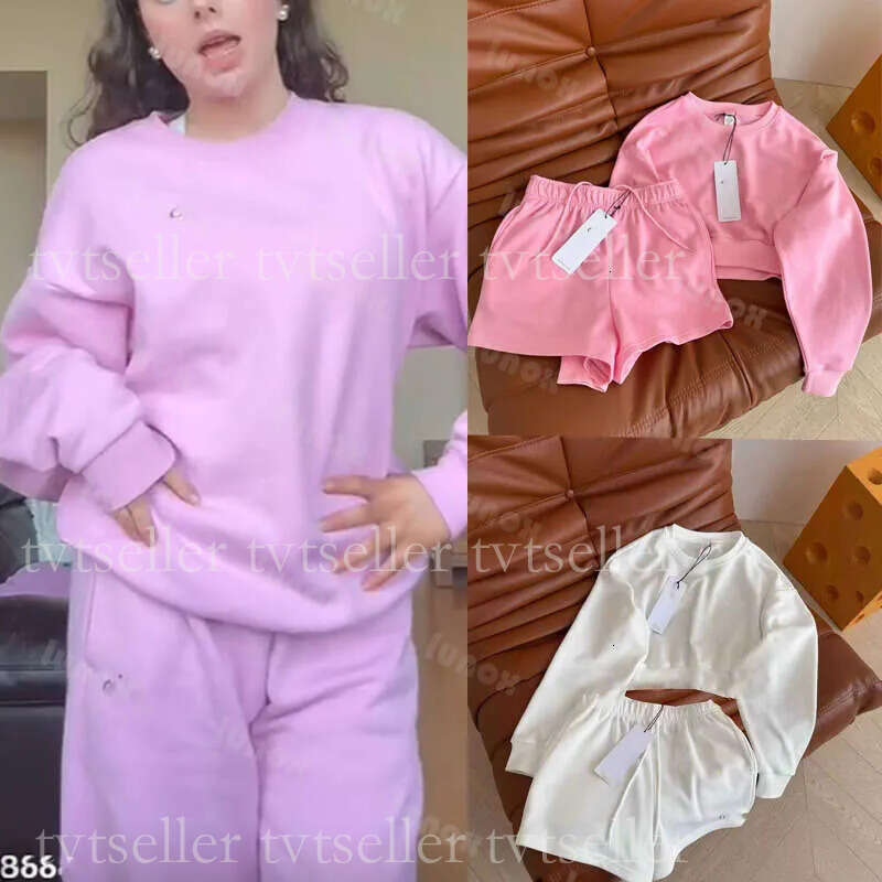 AAA Yoga Gym Sweatshirt Pullover Jacket Set Casual Fashion Designer 3D Silver Logo Aloismness Sets Women Clothes Jogging Men Shorts