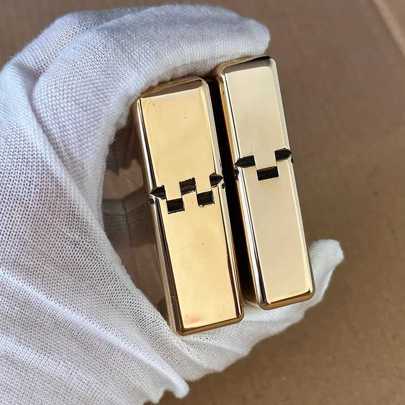 912S 912 915 Brass Armor Kerosine Lighter Hand-carved Old Three-dimensional Retro Old-fashioned Grinding Wheel N260311