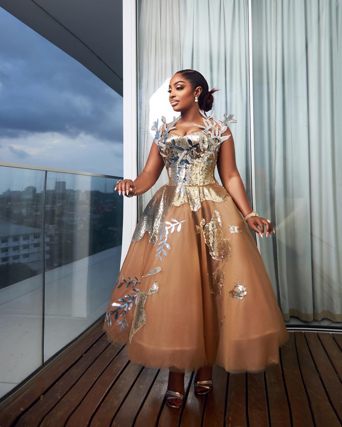 2026 Plus Size Gold Ball Gown Prom Dresses For Special Occasions Florals Tulle Evening Formal Party Second Reception Birthday Engagement Gowns Dress Z