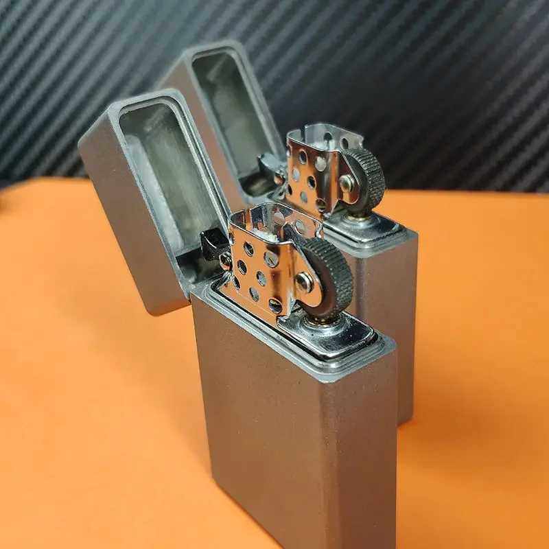 Titanium Alloy Heavy Armor Thickened Narrow Version Kerosene Lighter Windproof Personalized High-end Gift To Friendsds N2603111