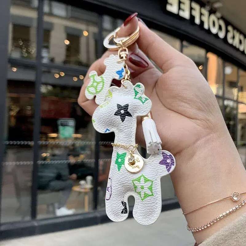 Designer Luxury Monogram Giraffe Keychain Brown Leather Tassel Bag Charm Car Key Pendant Daily Accessory for Gifting