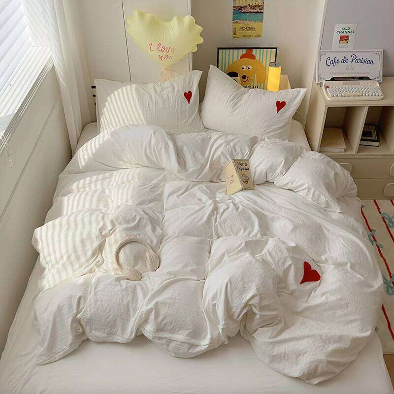 3pcs Black White Duvet Set 1*Duvet Cover + 2*Pillowcase, Without Core,Red heart embroidery Bedding Set, Soft Comfortable H260311